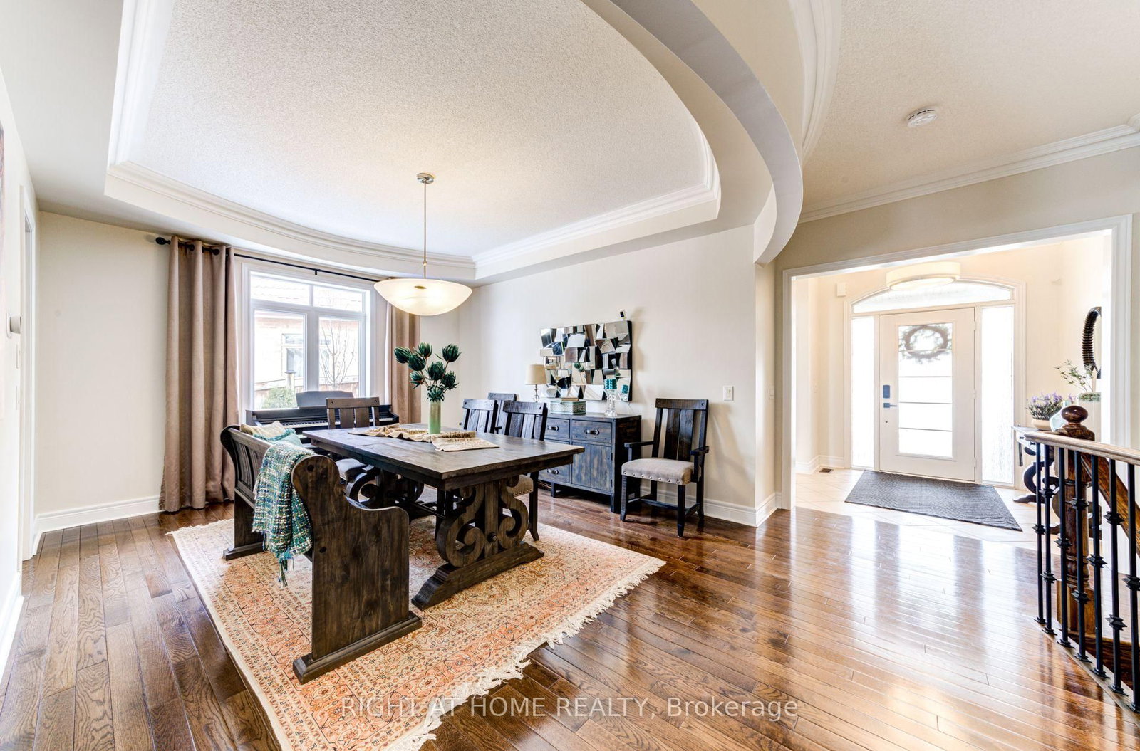 74 Royal Park Boulevard • Barrie, ON photo 8