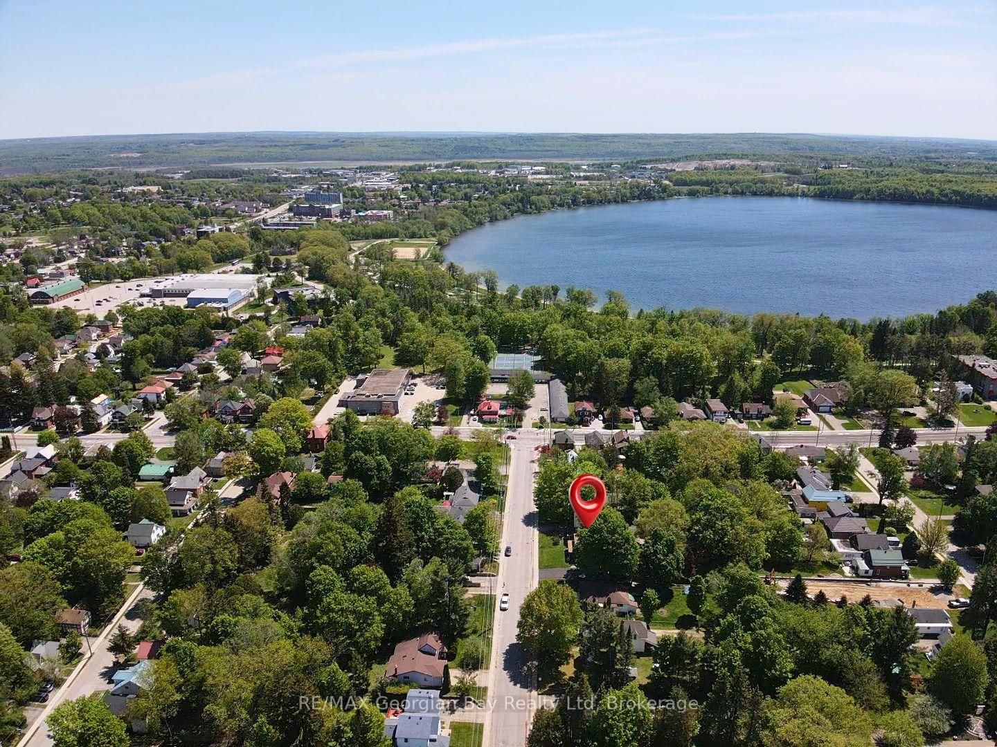 344 Fourth Street • Midland, ON photo 43