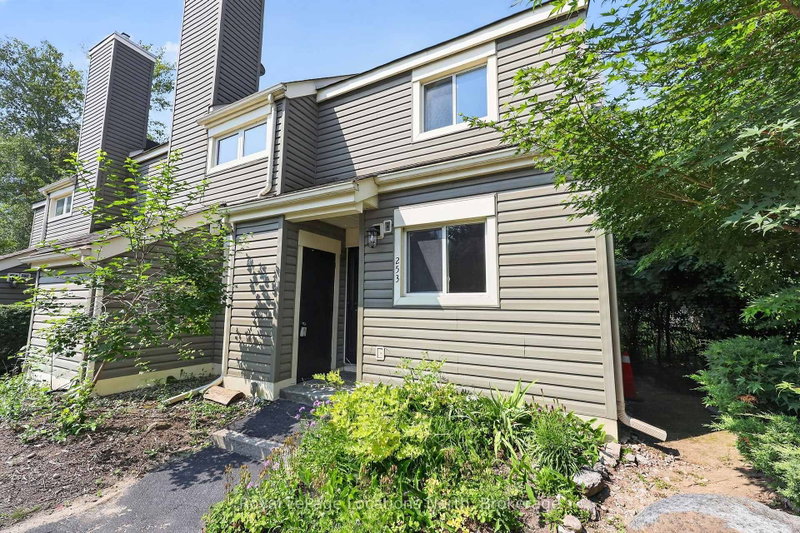 253 - 13 Harbour Street W