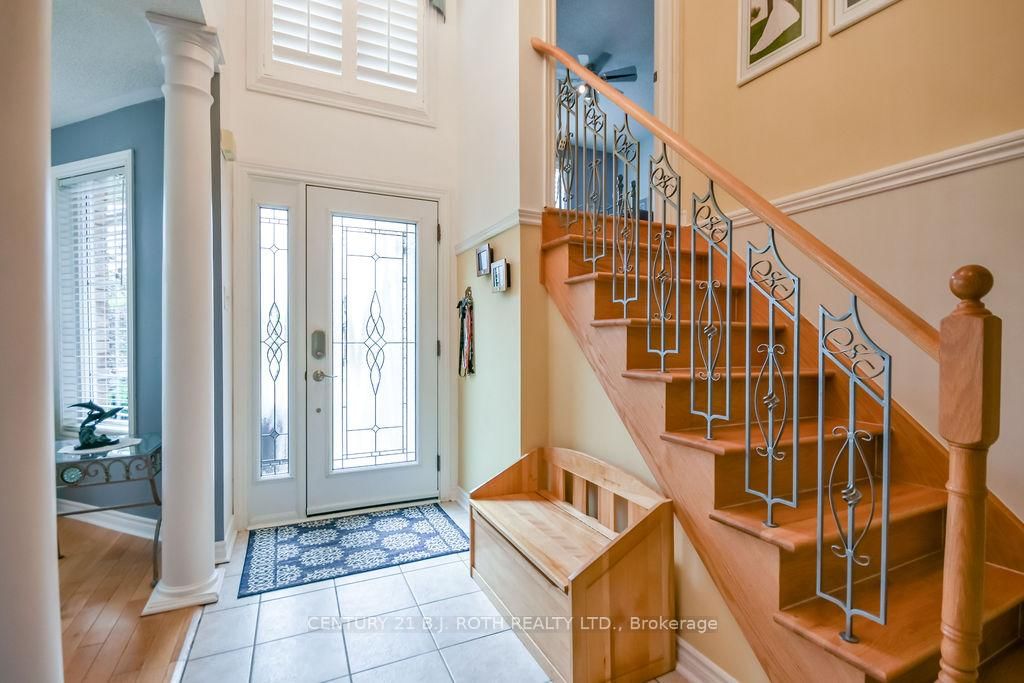 30 McAvoy Drive • Barrie, ON photo 5