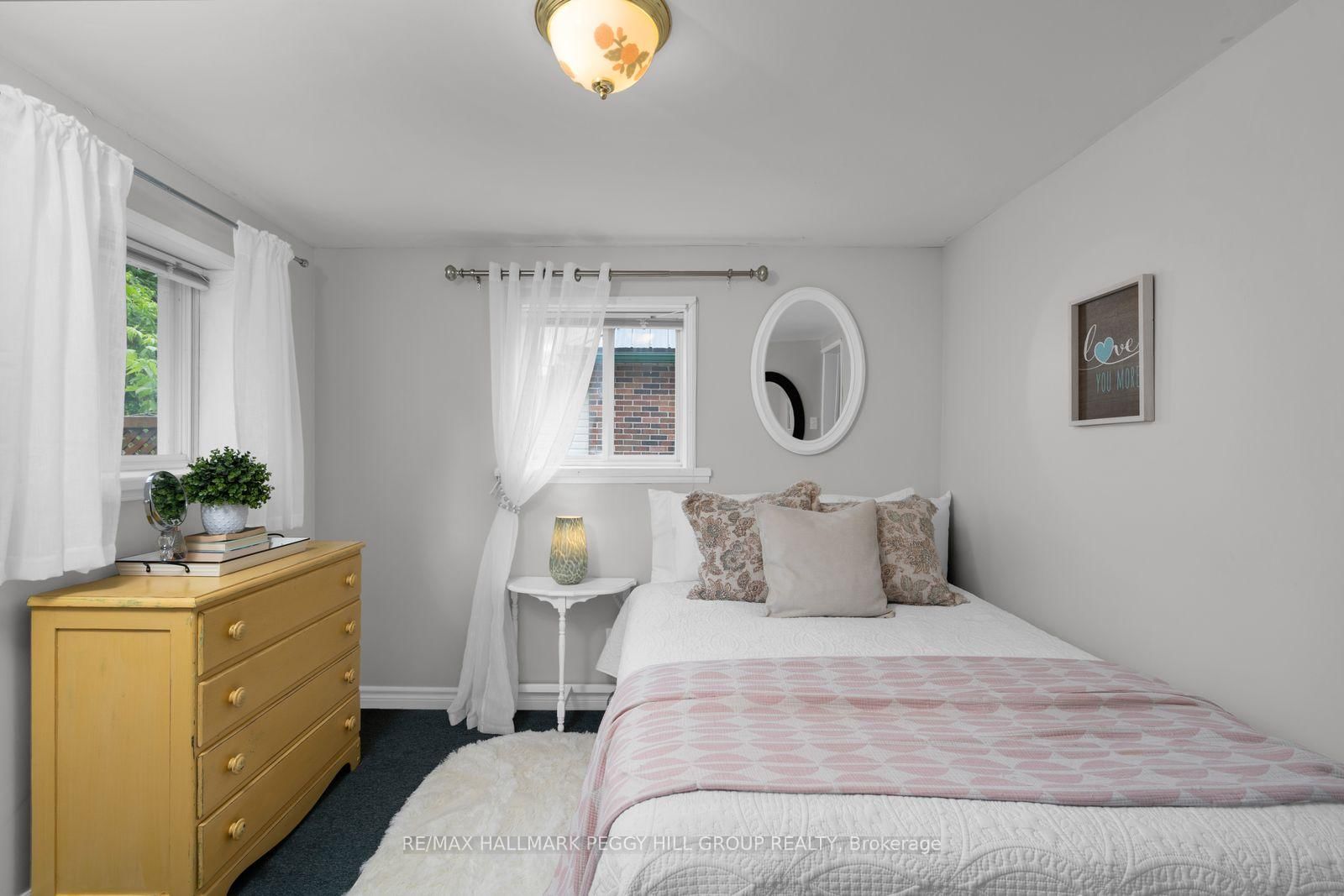 16 William Street • Orillia, ON photo 8