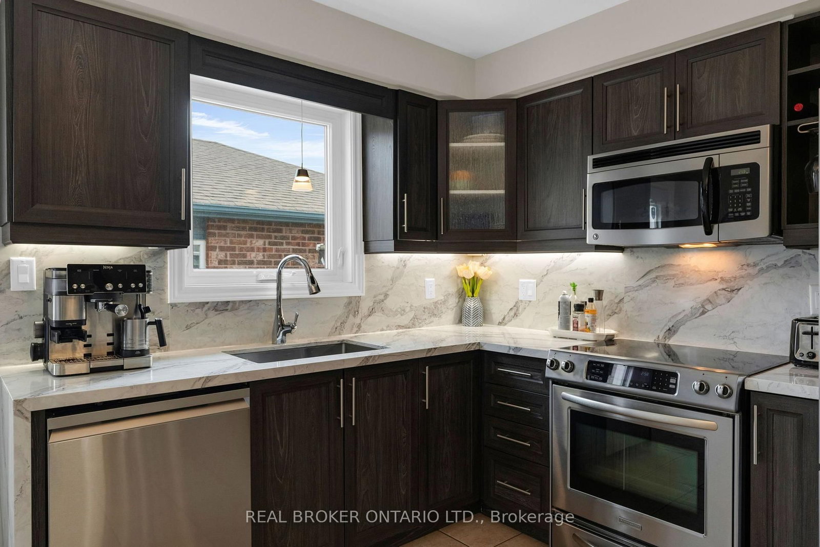 10 Wismer Avenue • Barrie, ON photo 11