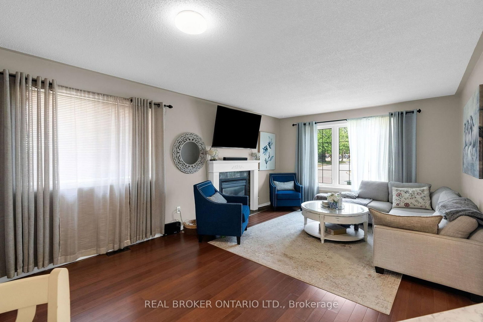 10 Wismer Avenue • Barrie, ON photo 3