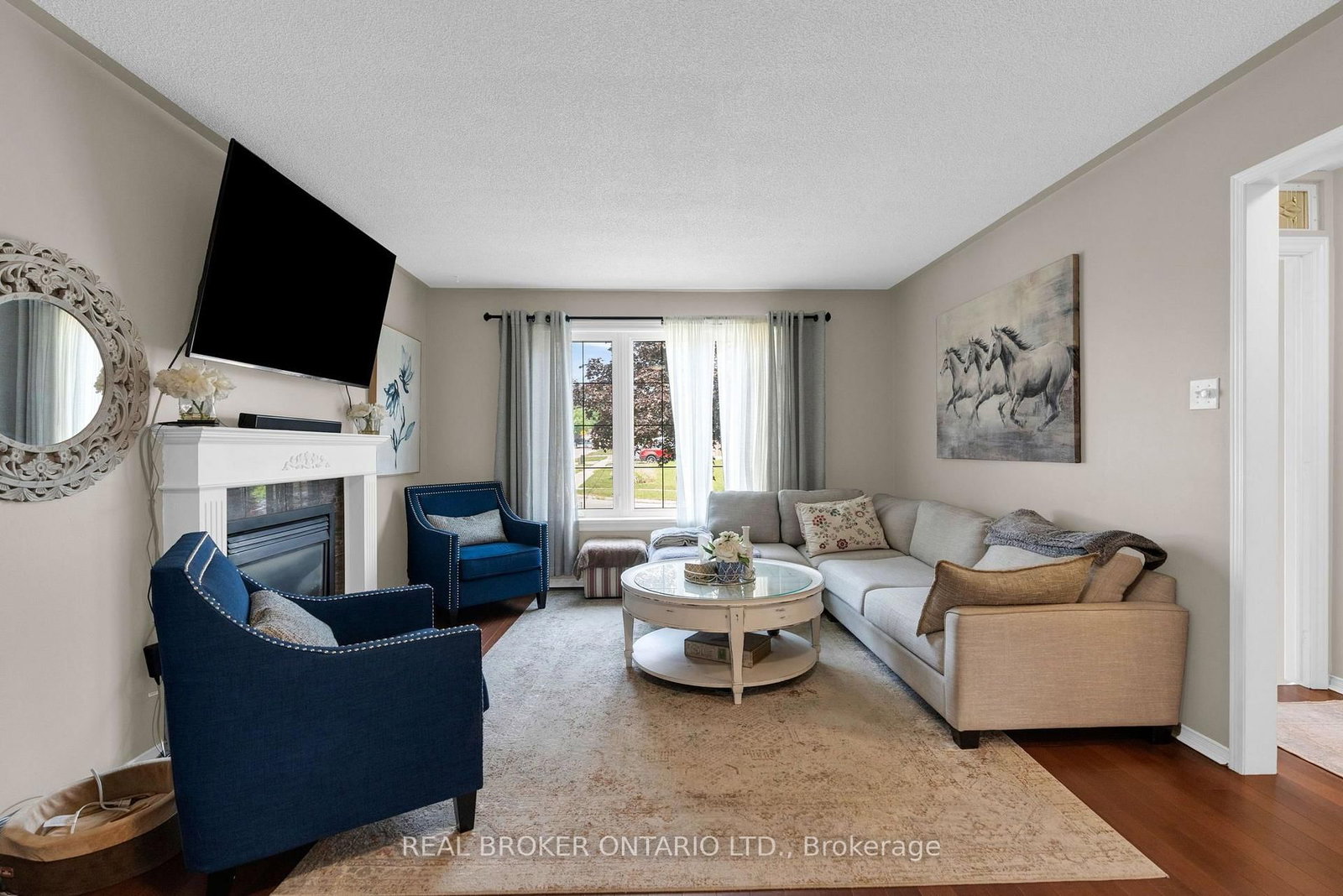 10 Wismer Avenue • Barrie, ON photo 5
