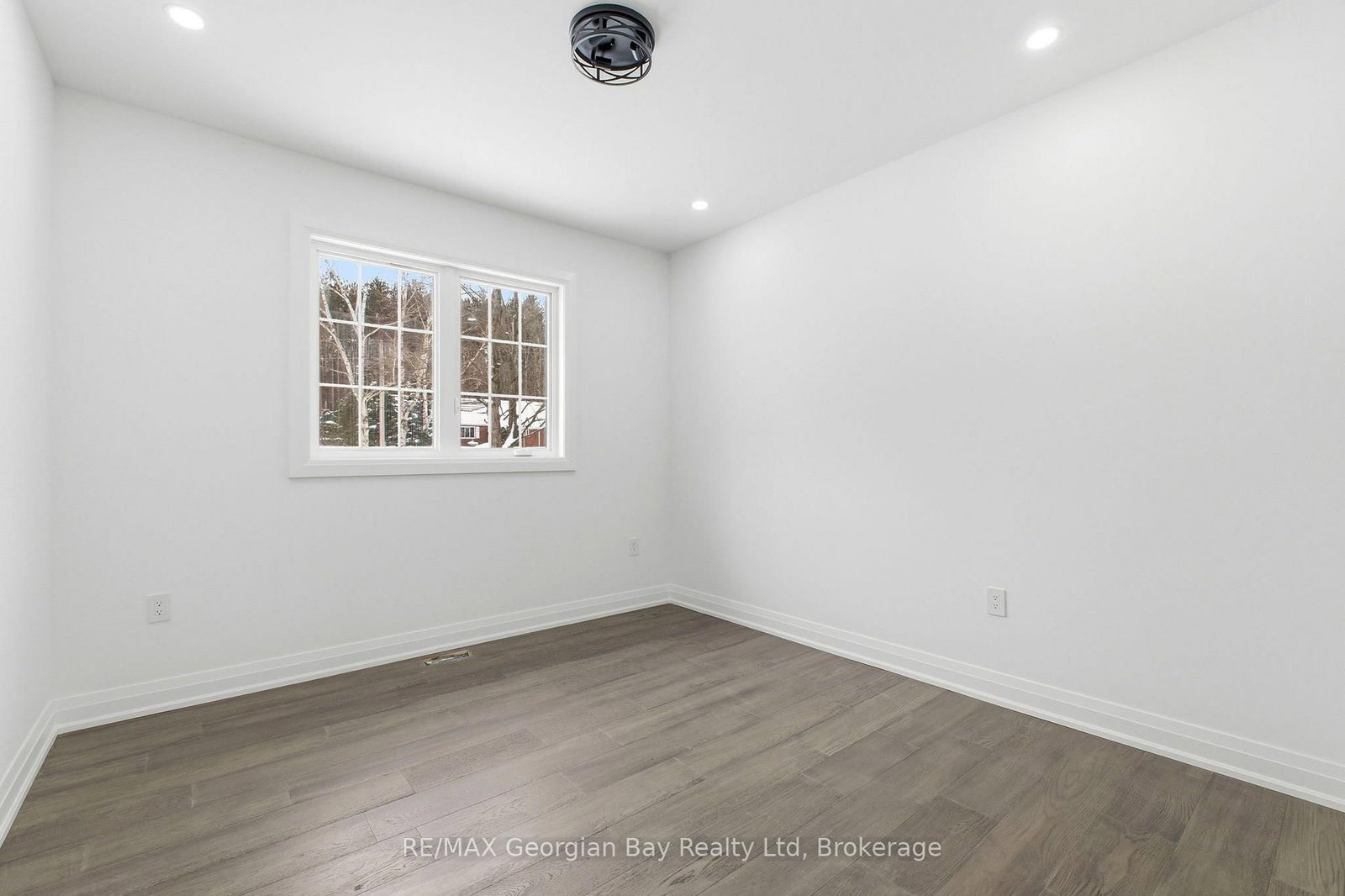 49 Beaufort Crescent • Tiny, ON photo 21