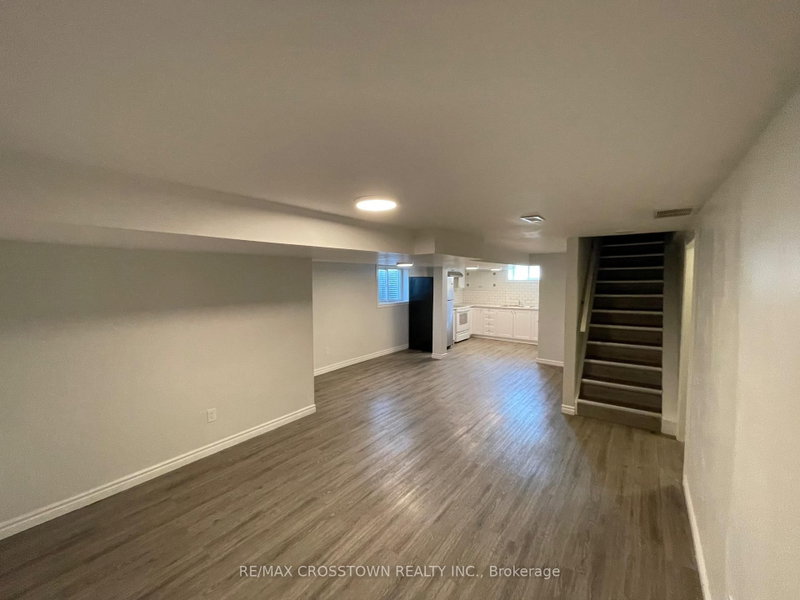 A-BASEMENT - 76A (BASEMENT) Owen Street