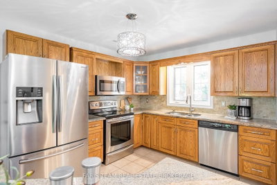 21 Maryjane Road — more photos