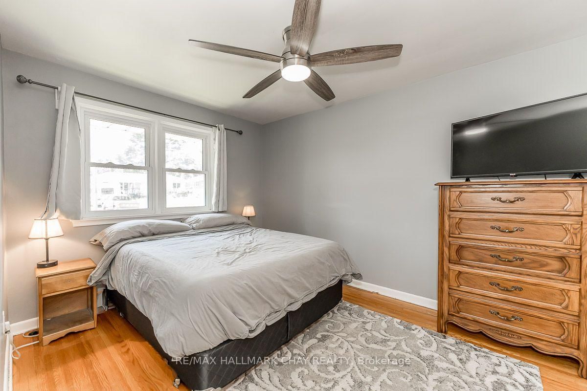 23 Downsview Drive • Barrie, ON photo 23