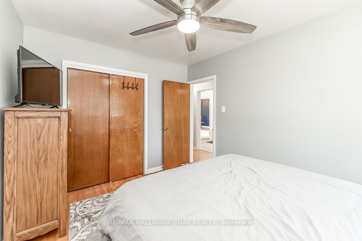 23 Downsview Drive • Barrie, ON photo 24