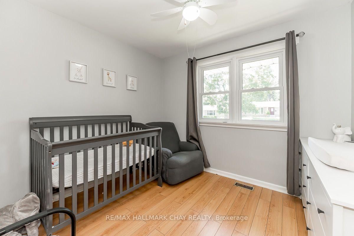 23 Downsview Drive • Barrie, ON photo 25