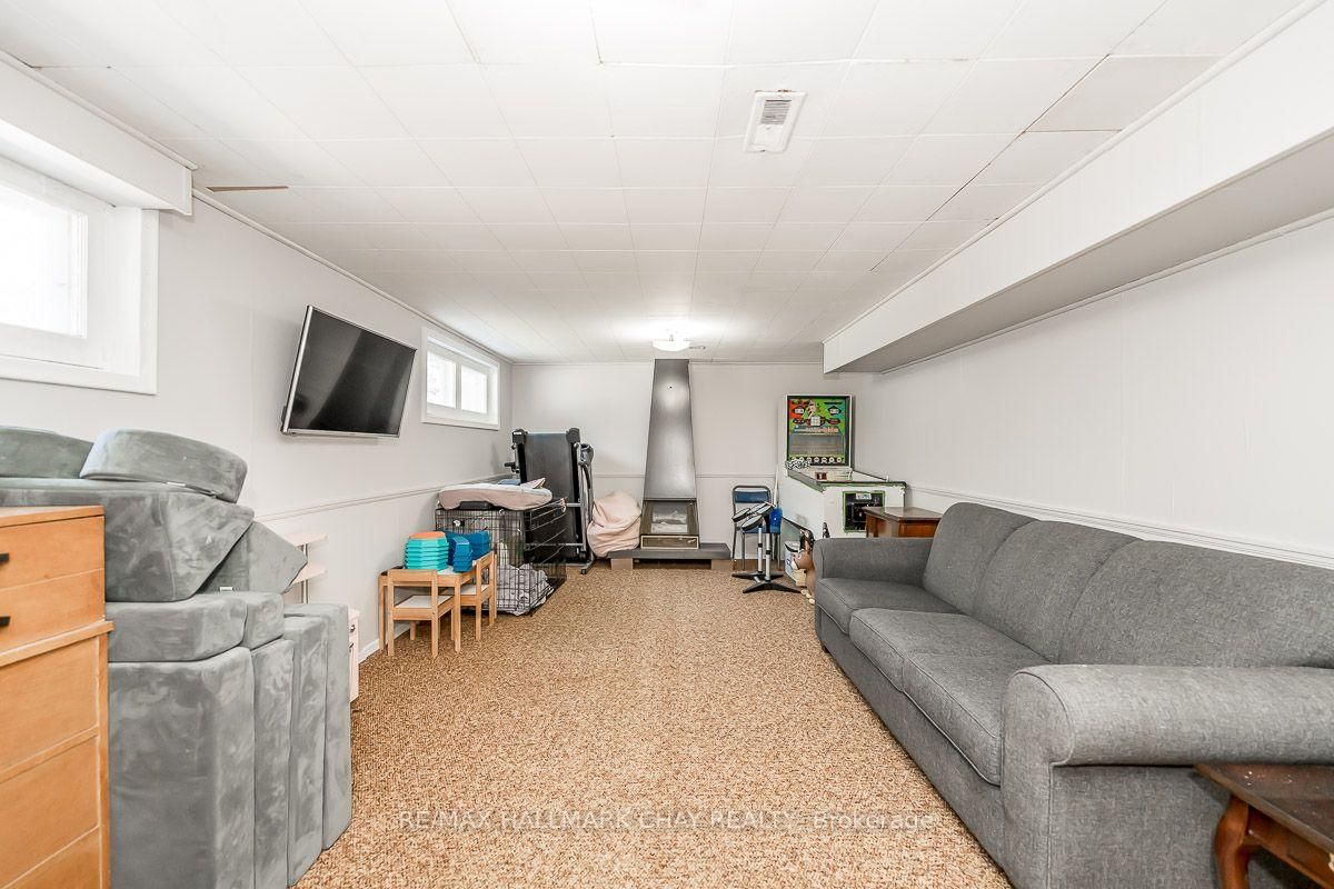 23 Downsview Drive • Barrie, ON photo 29