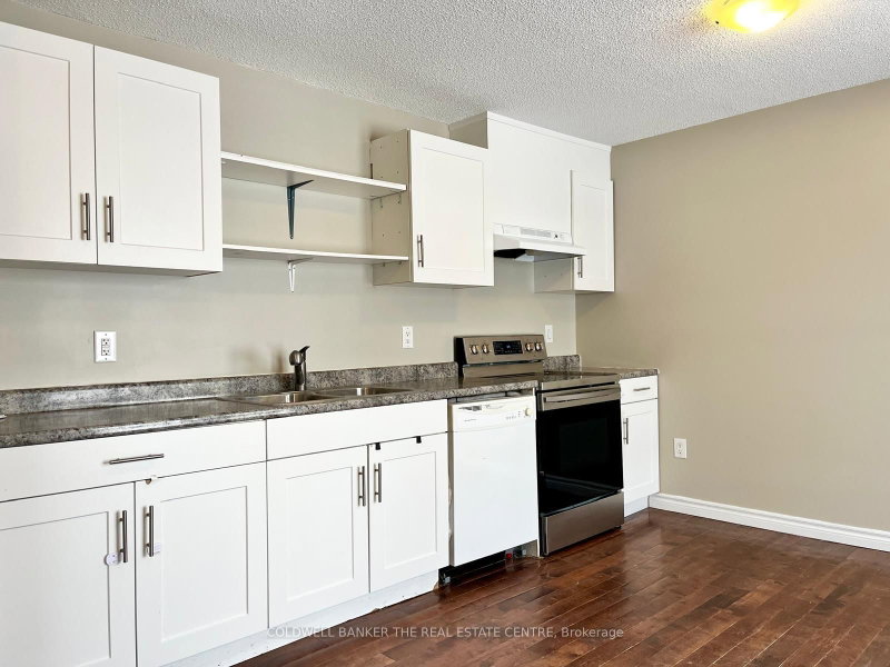 11 Chaucer Crescent