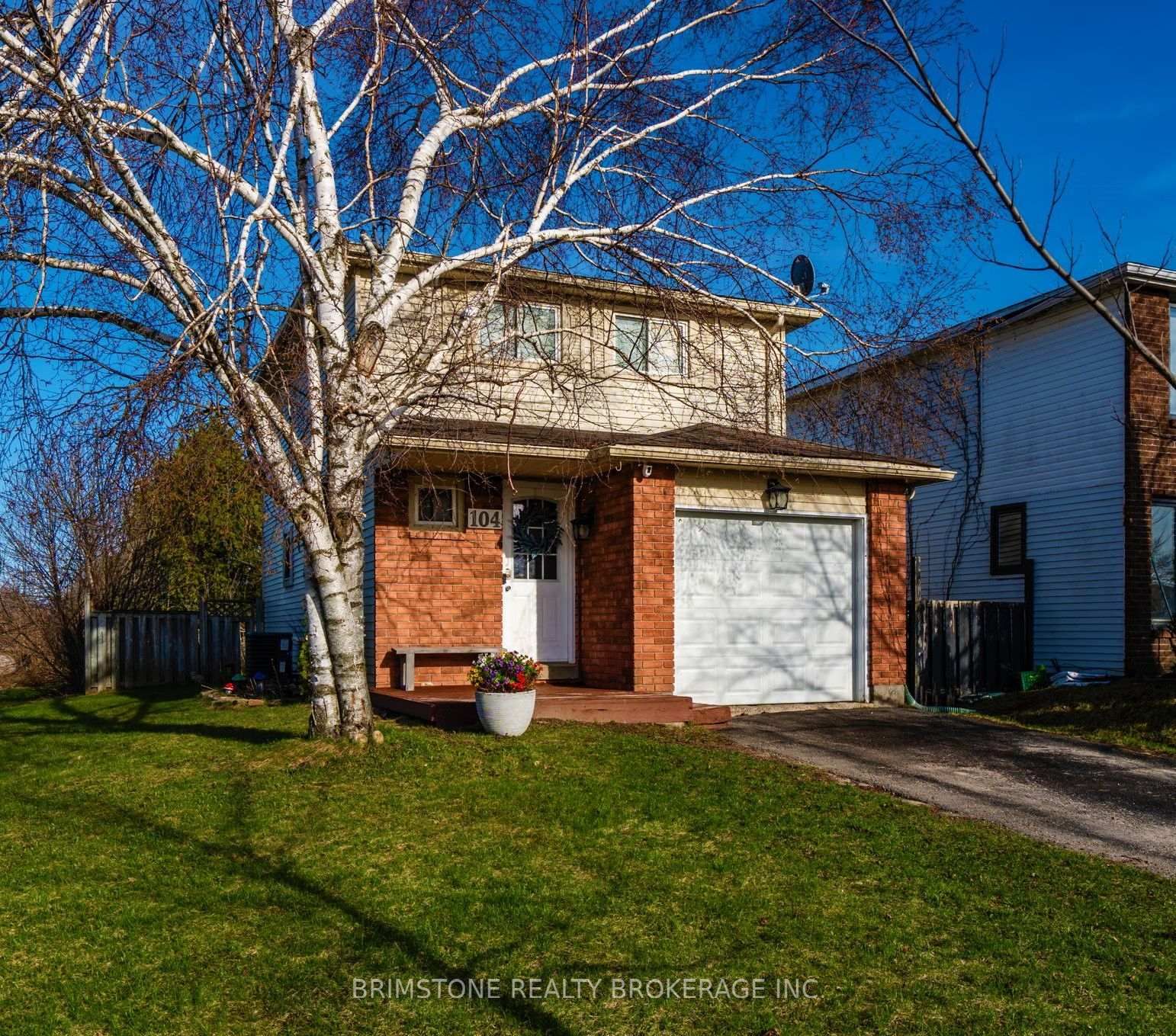 Detached House for sale at 104 Hickling Trail, Barrie, Ontario, L4M 5T4 - Grove East - MLS: S13591030