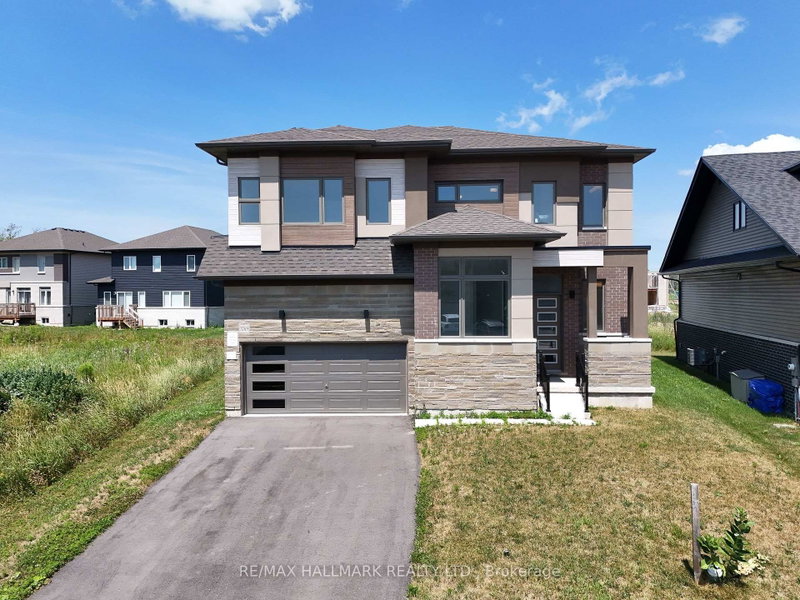 3769 Sunbank Crescent