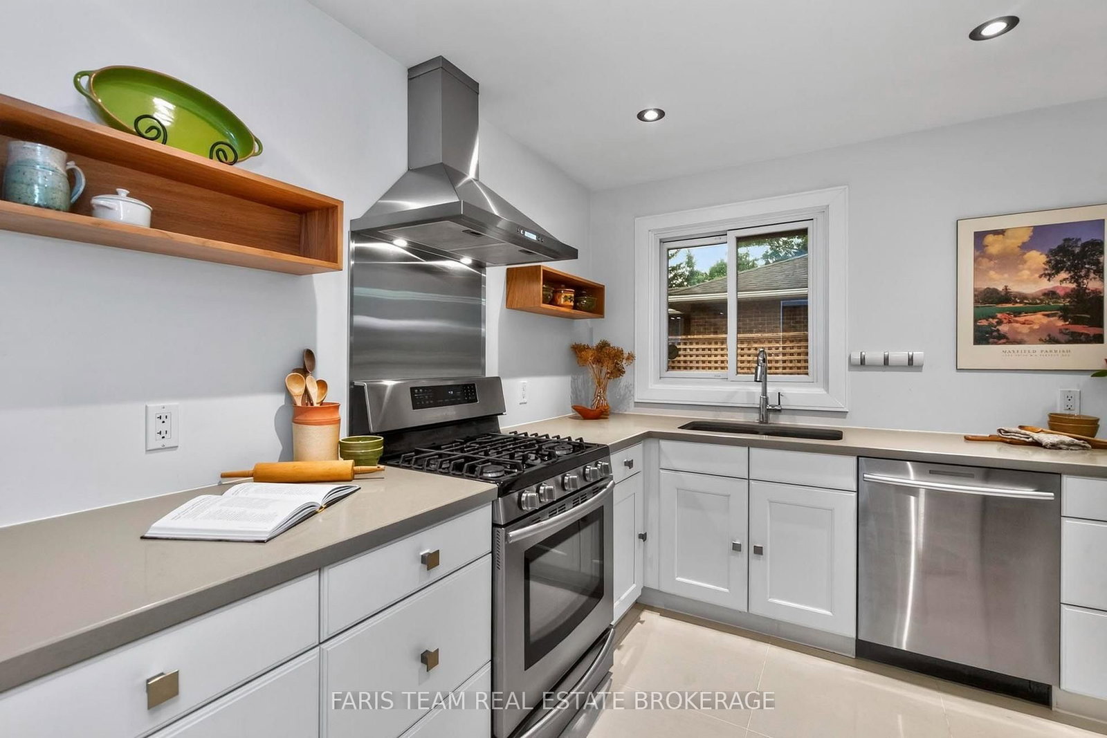 44 Jeffery Street • Penetanguishene, ON photo 10