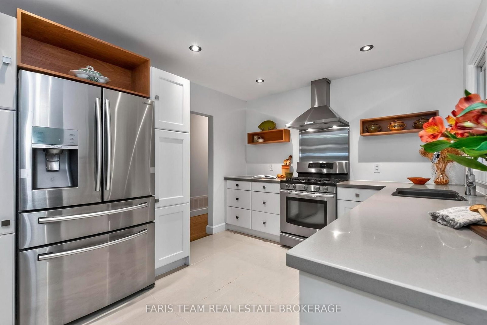 44 Jeffery Street • Penetanguishene, ON photo 8