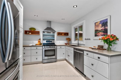 44 Jeffery Street • Penetanguishene, ON photo 9