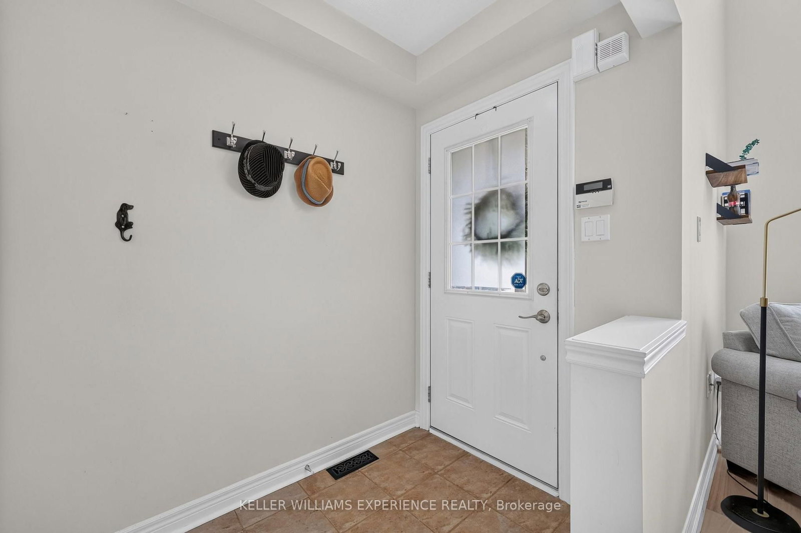 91 Thrushwood Drive • Barrie, ON photo 5