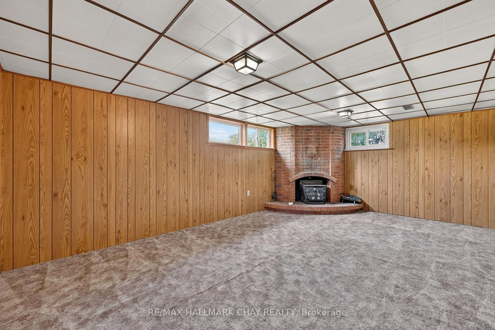 348 E Grove Street • Barrie, ON photo 11