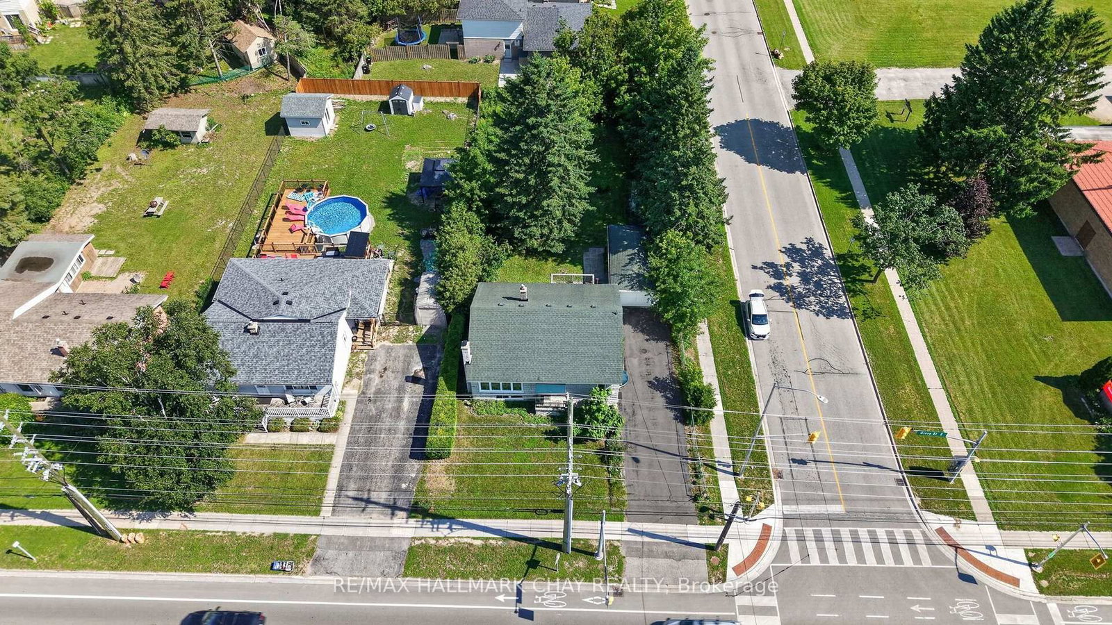 348 E Grove Street • Barrie, ON photo 16