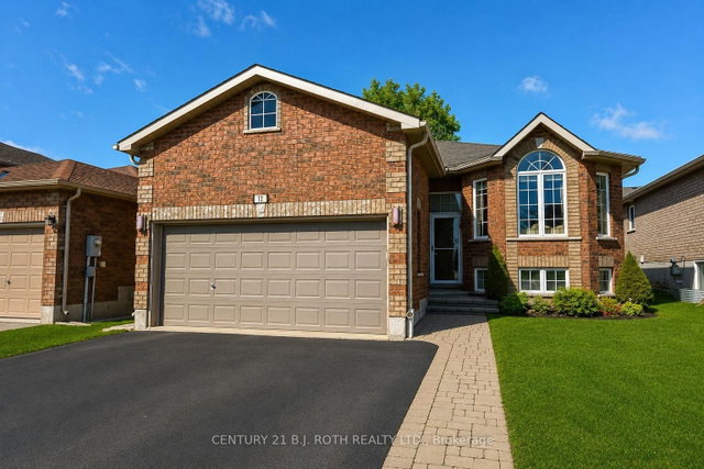 12 White Crescent