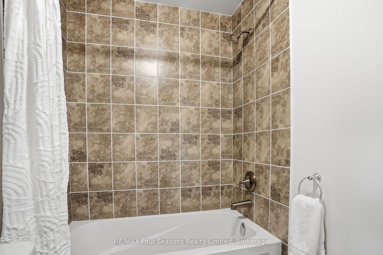 34 Kari Crescent • Collingwood, ON photo 29