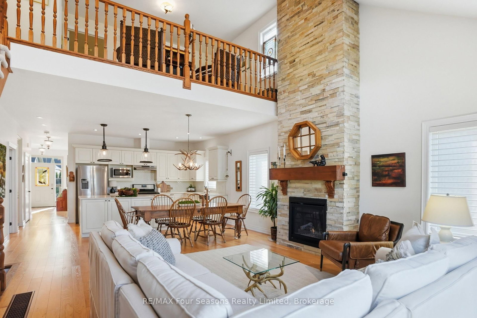 34 Kari Crescent • Collingwood, ON photo 5