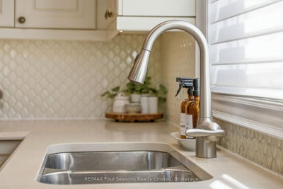 34 Kari Crescent • Collingwood, ON photo 9