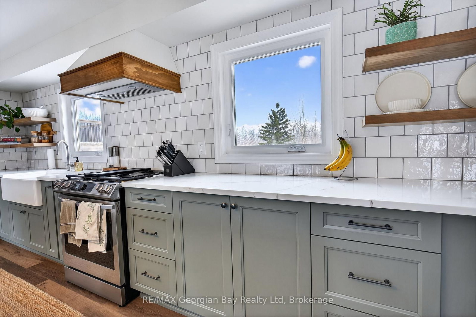 449 Park Street • Tay, ON photo 12