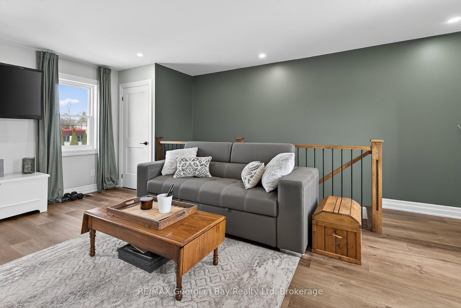 449 Park Street • Tay, ON photo 15