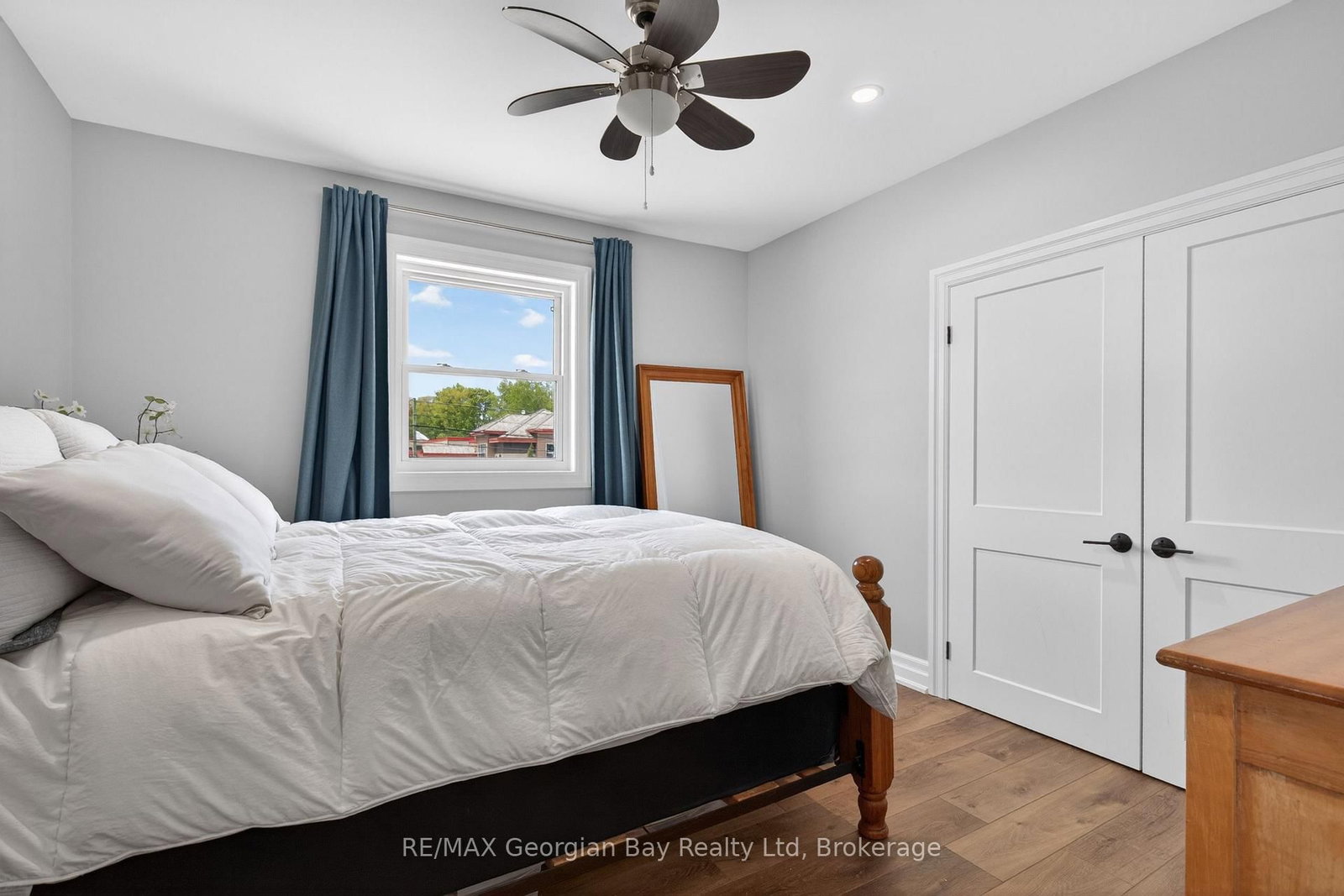 449 Park Street • Tay, ON photo 23