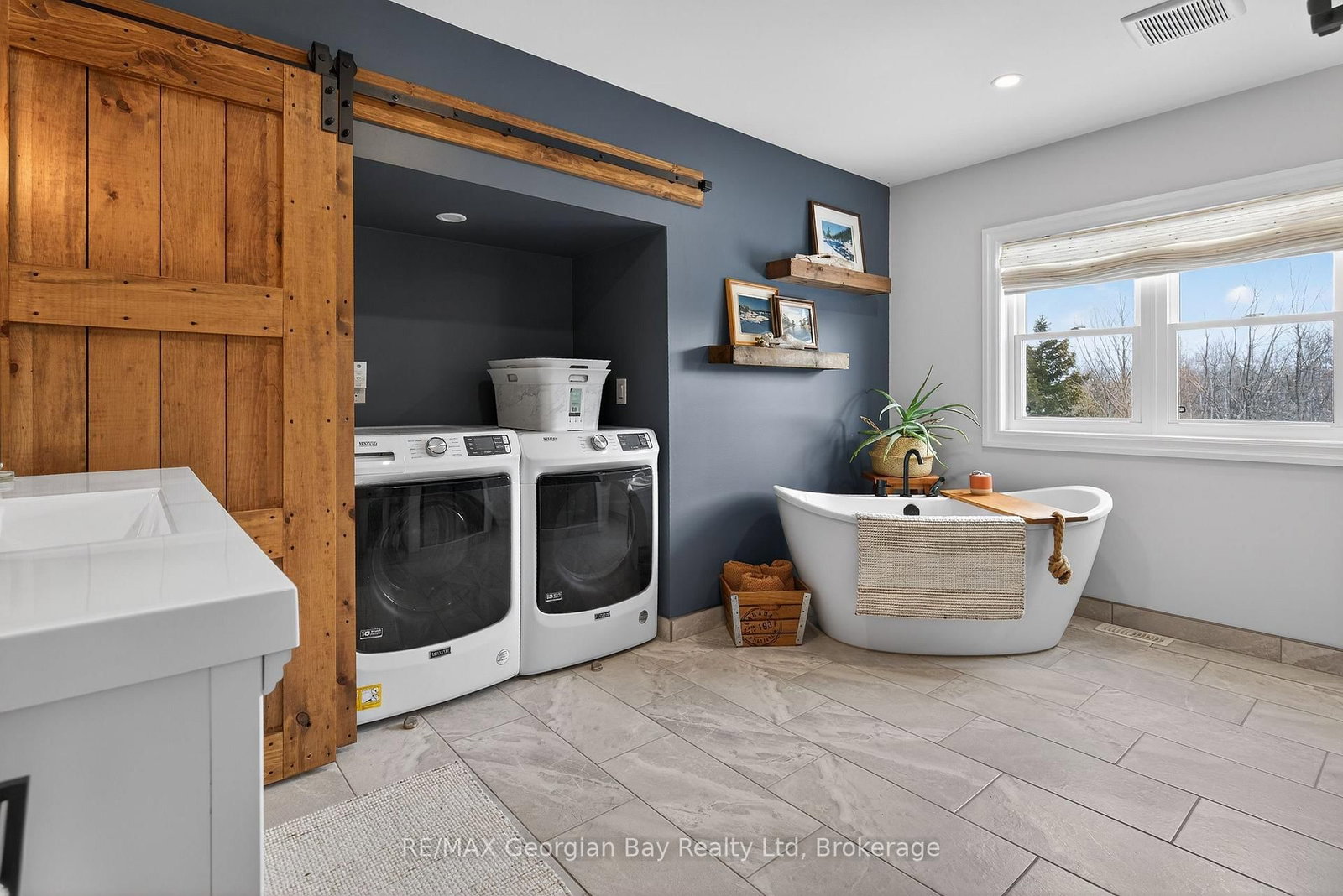 449 Park Street • Tay, ON photo 24