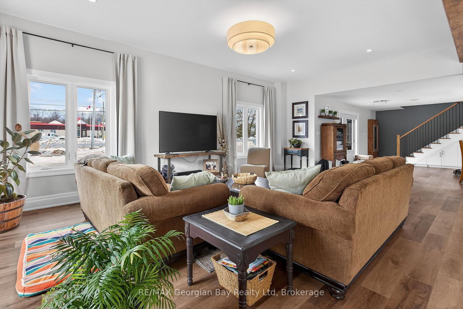 449 Park Street • Tay, ON photo 5