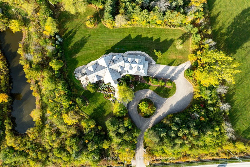 2710 Nottawasaga 10 Concession N