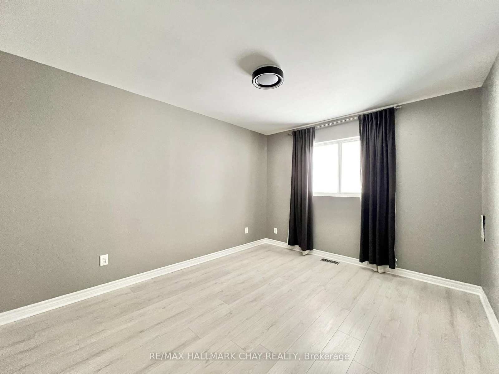 126 Bell Farm Road • #414 • Barrie, ON photo 6