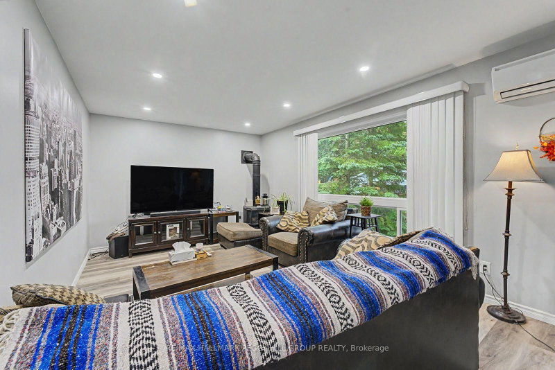 Upper - 63 Gunn Street