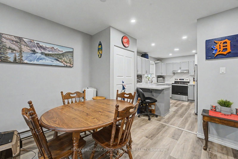 Upper - 63 Gunn Street