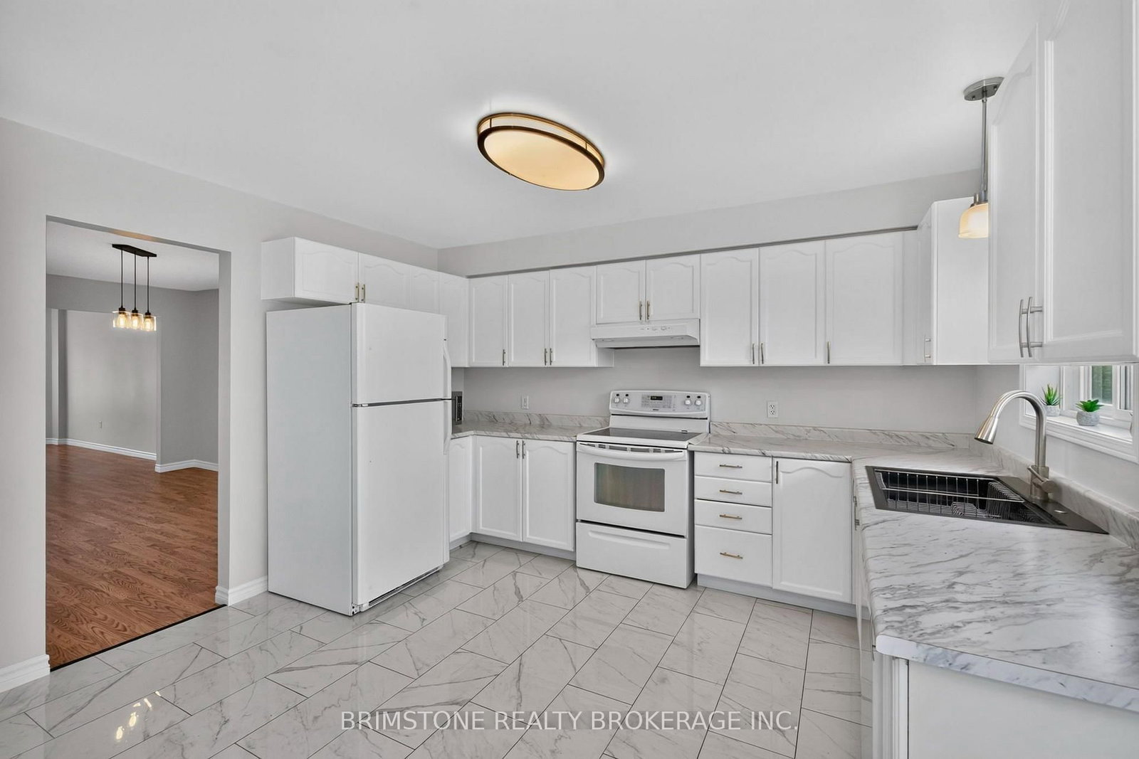 28 Selkirk Crescent • Barrie, ON photo 15