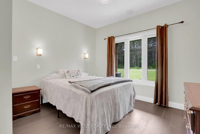 4098 Concession 12 Sunnidale Road • Clearview, ON photo 8