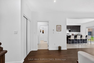 59 Wheatfield Road • Barrie, ON photo 9
