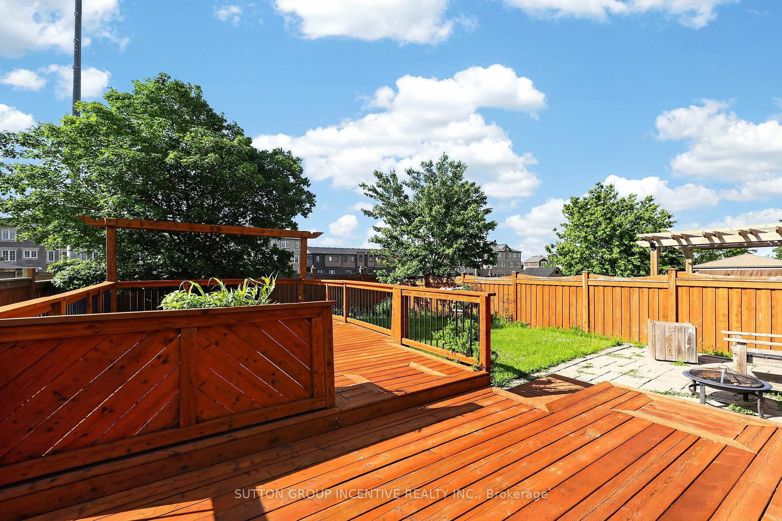 116 Sun King Crescent • Barrie, ON photo 13