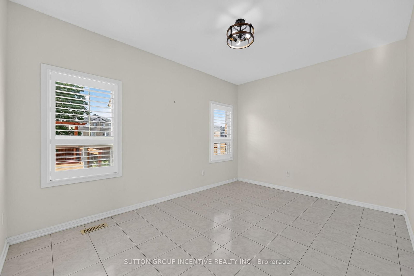 116 Sun King Crescent • Barrie, ON photo 32