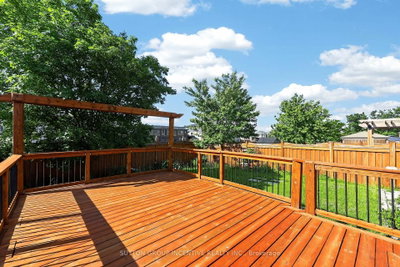 116 Sun King Crescent • Barrie, ON photo 9