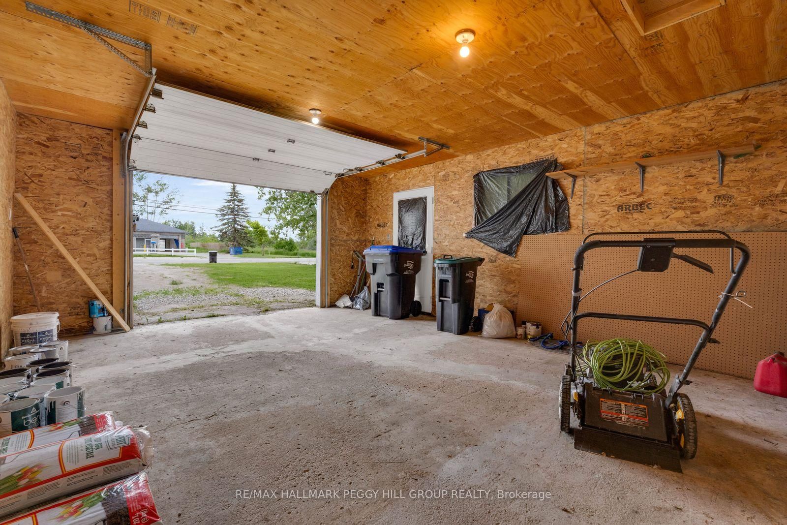 132 W Queen Street • Springwater, ON photo 14