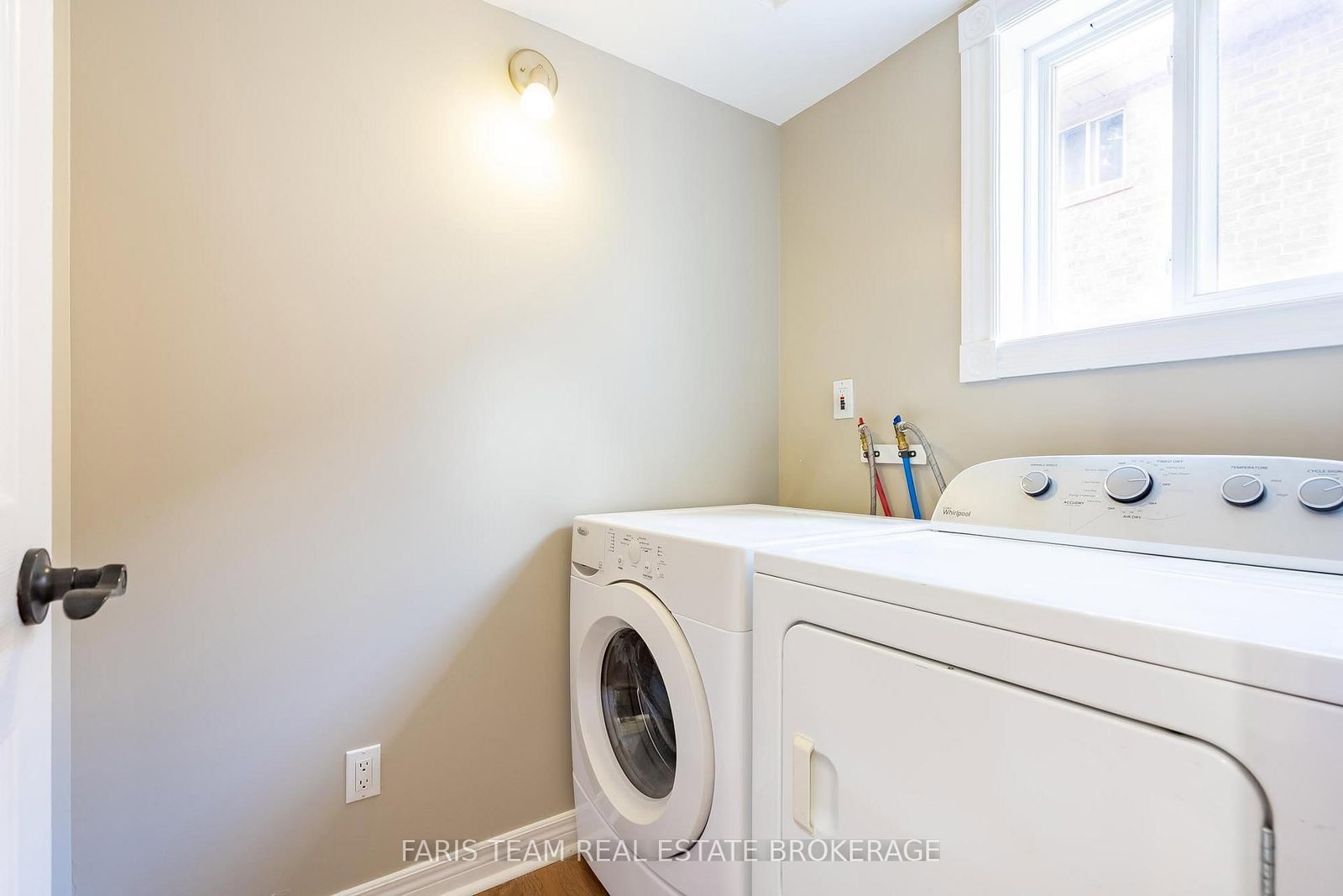 186 S Ferndale Drive • Barrie, ON photo 18