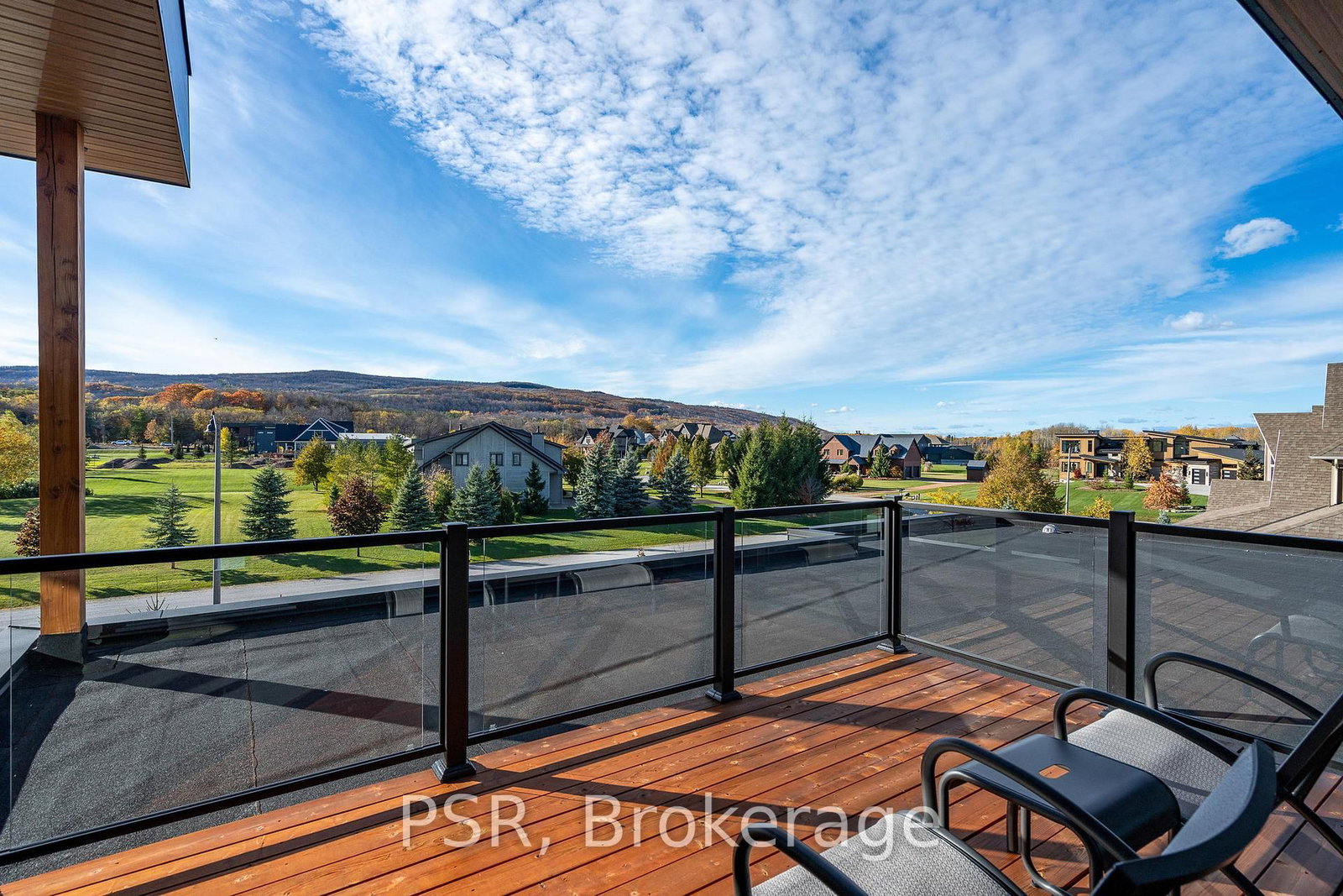 4 Raintree Court • Clearview, ON photo 4