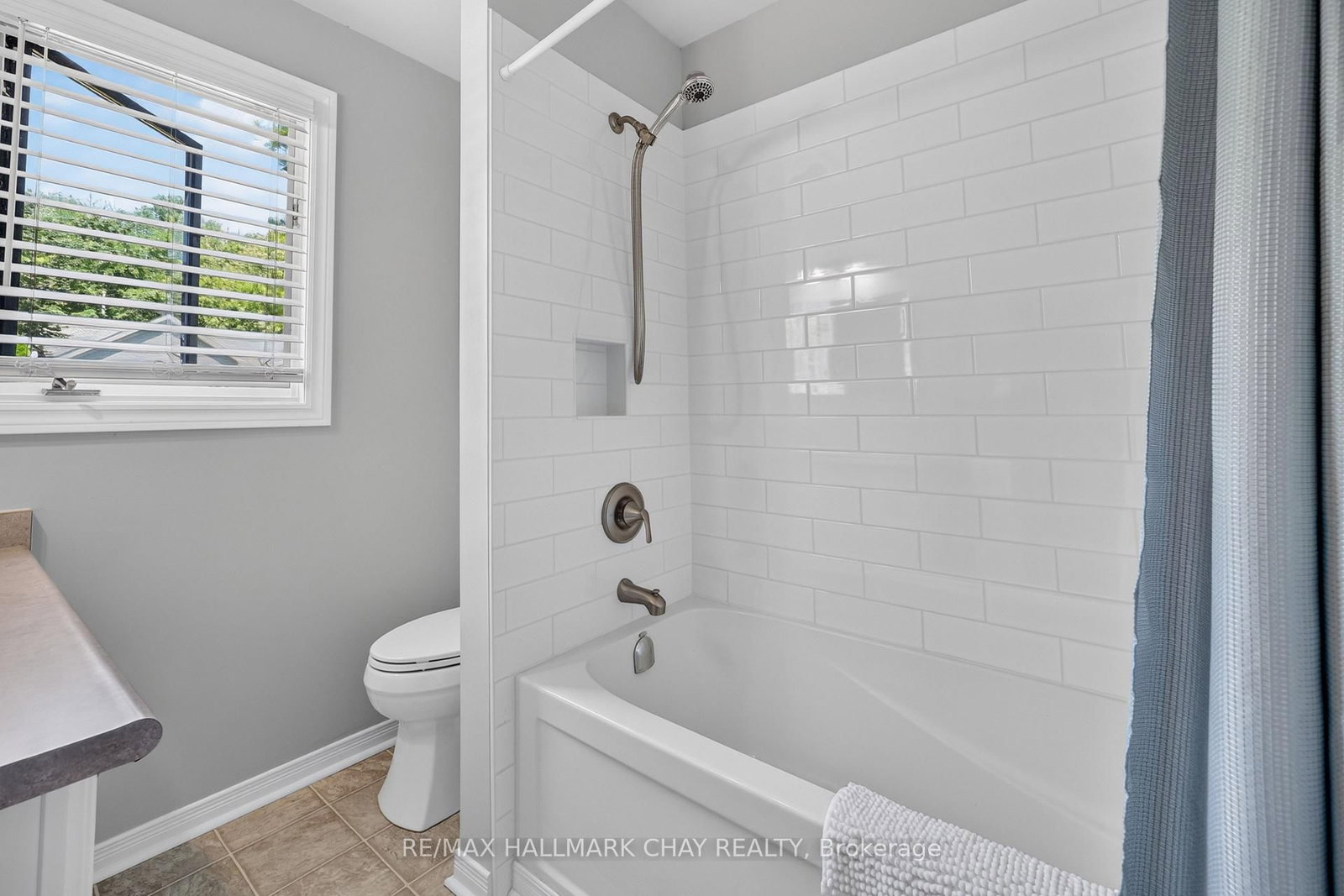 2289 E Lakeshore Road • Oro-Medonte, ON photo 44