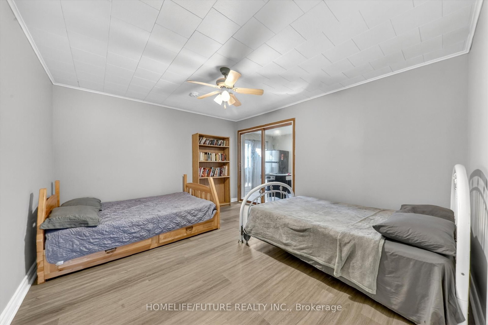 1200 Mosley Street • Wasaga Beach, ON photo 24