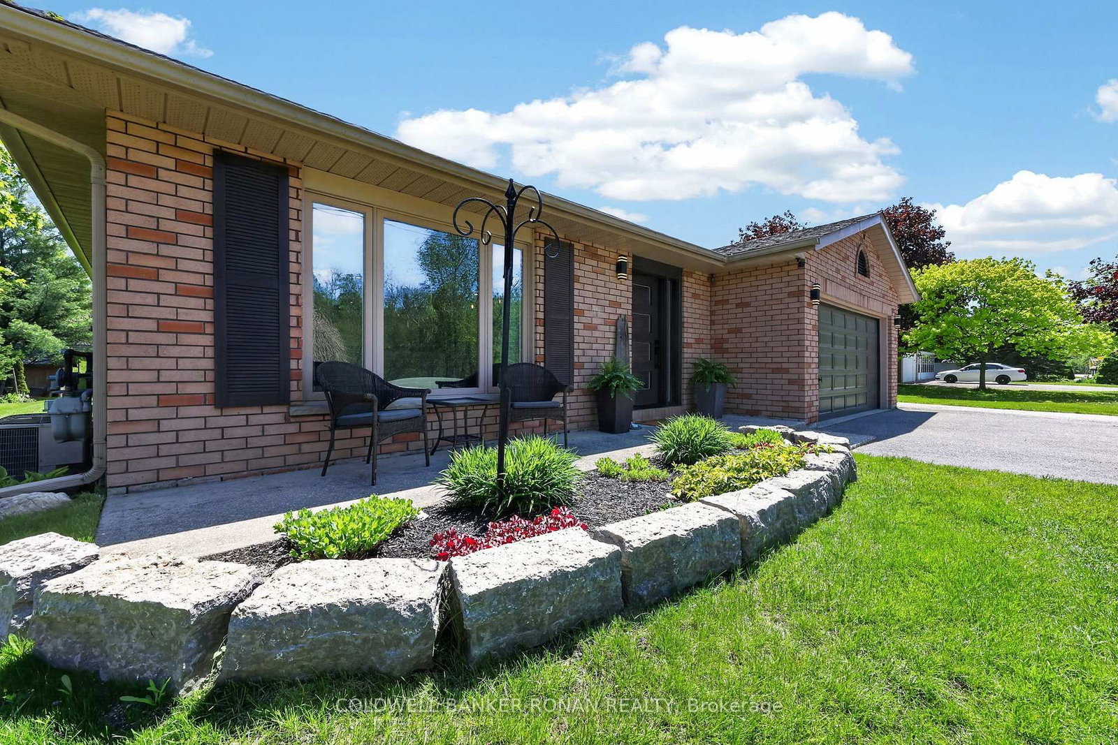 1959 Snow Valley Road • Springwater, ON photo 2
