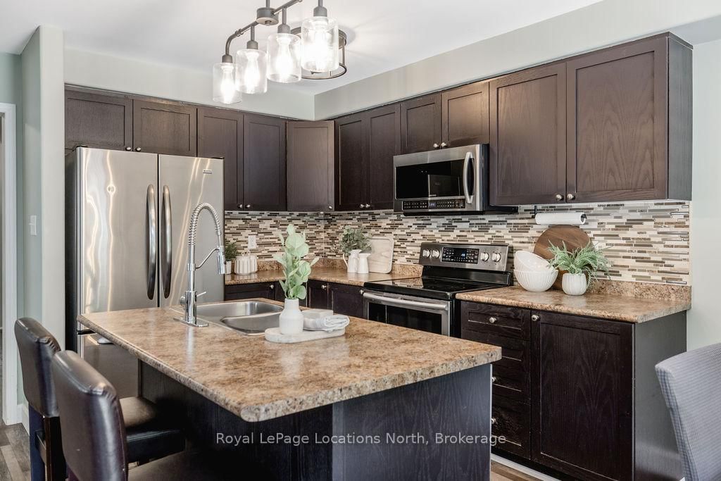 67 Wesley Avenue • Wasaga Beach, ON photo 9
